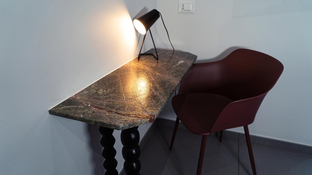 Zefiro Suites Palermo Bagian luar foto